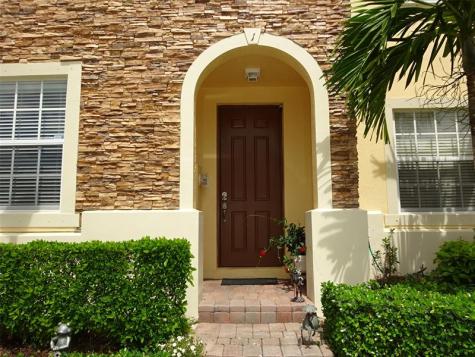 9105 SW 227th Street Cutler Bay FL 33190