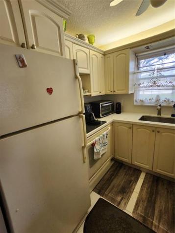 104 Westbury E Deerfield Beach FL 33442