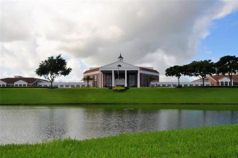 104 Westbury E Deerfield Beach FL 33442