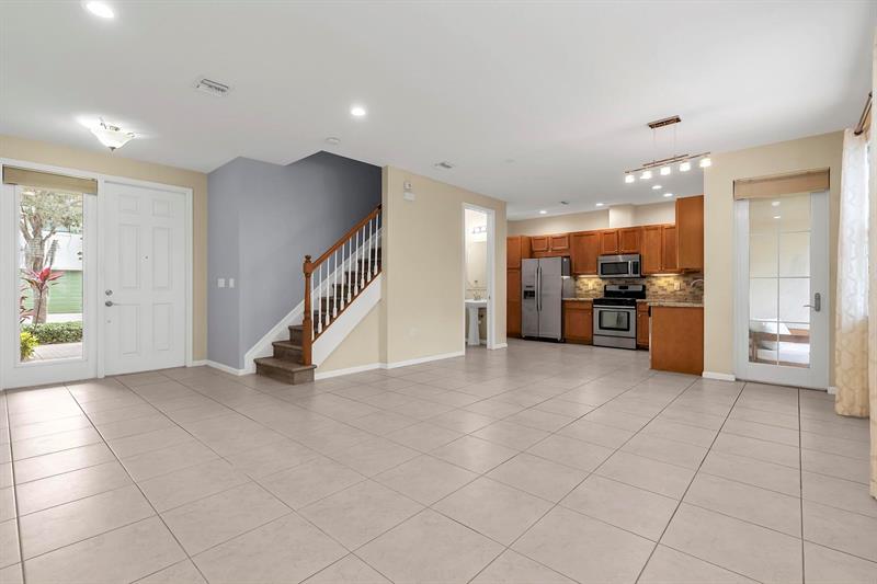 3330 NW 124th Way Sunrise FL 33323