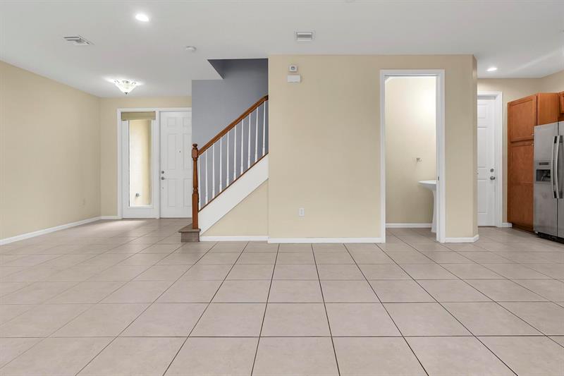 3330 NW 124th Way Sunrise FL 33323