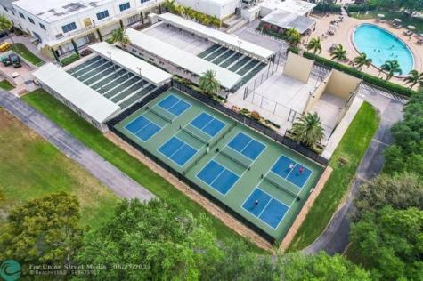 115 Sussex F West Palm Beach FL 33417