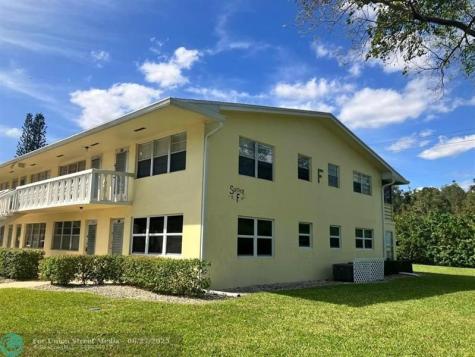 115 Sussex F West Palm Beach FL 33417