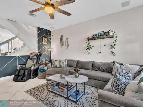 1839 N Dixie Highway Fort Lauderdale FL 33305