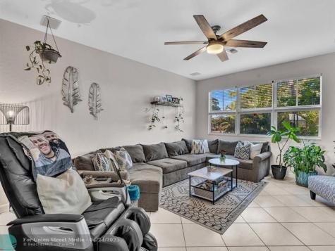 1839 N Dixie Highway Fort Lauderdale FL 33305