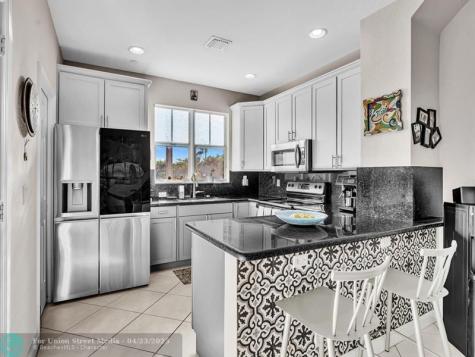 1839 N Dixie Highway Fort Lauderdale FL 33305