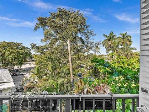 1839 N Dixie Highway Fort Lauderdale FL 33305