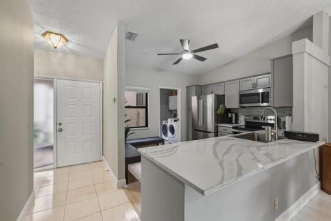 8290 Springlake Drive Boca Raton FL 33496