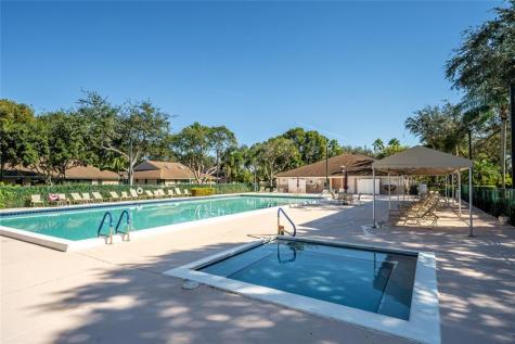8290 Springlake Drive Boca Raton FL 33496