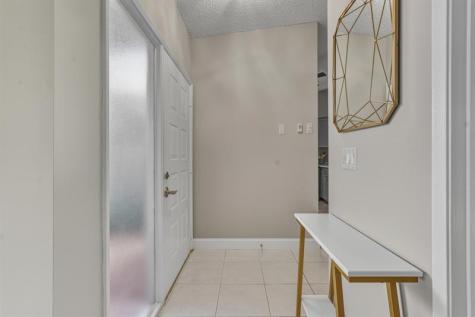 8290 Springlake Drive Boca Raton FL 33496