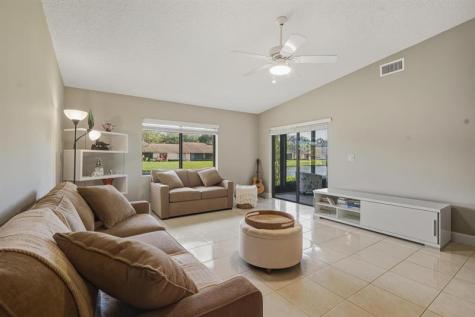 8290 Springlake Drive Boca Raton FL 33496