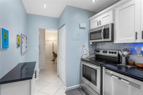 3111 Oakland Shores Drive Oakland Park FL 33309