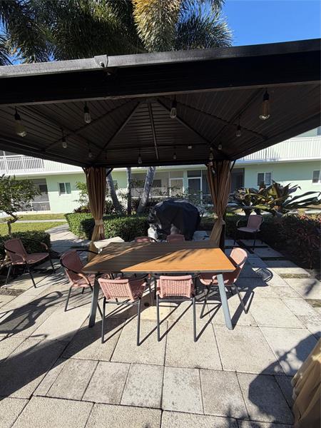 2100 NE 38th Street Lighthouse Point FL 33064