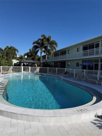 2100 NE 38th Street Lighthouse Point FL 33064