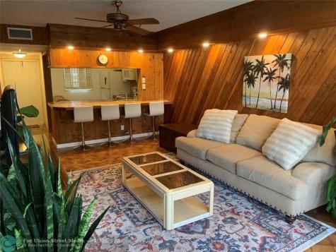 4311 Crystal Lake Drive Deerfield Beach FL 33064