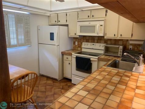 4311 Crystal Lake Drive Deerfield Beach FL 33064