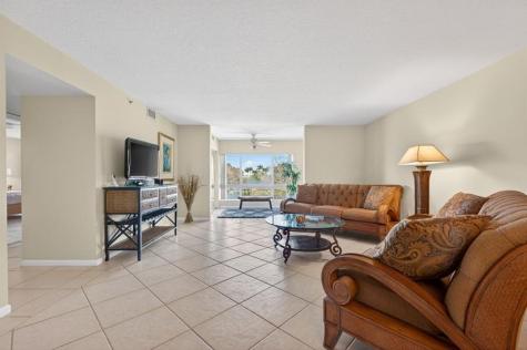 5906 Crystal Shores Drive Boynton Beach FL 33437
