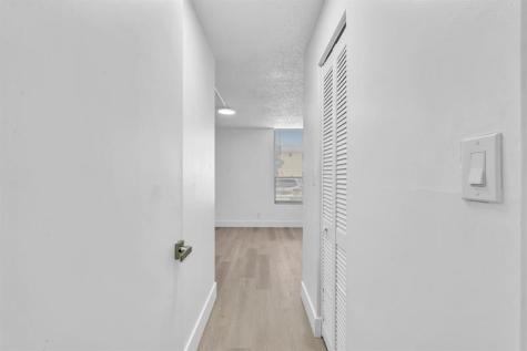 7175 Orange Drive Davie FL 33314