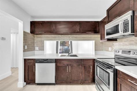 7175 Orange Drive Davie FL 33314