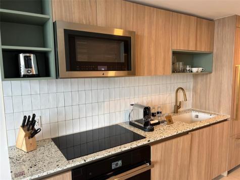 159 NE 6th Street Miami FL 33132