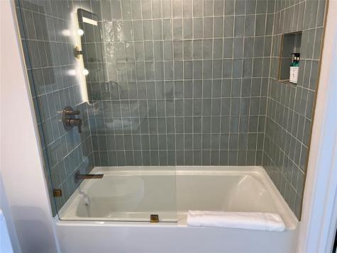 159 NE 6th Street Miami FL 33132