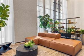 159 NE 6th Street Miami FL 33132