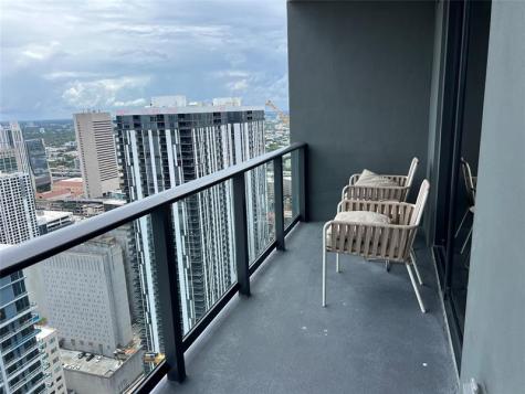 159 NE 6th Street Miami FL 33132