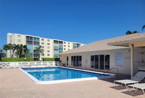 131 SE 3rd Avenue Dania Beach FL 33004