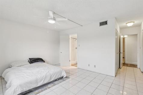 1024 SE 4th Avenue Dania Beach FL 33004