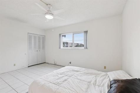 1024 SE 4th Avenue Dania Beach FL 33004
