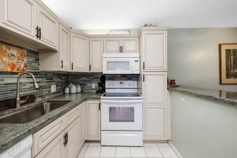 6197 SE Riverboat Drive Stuart FL 34997