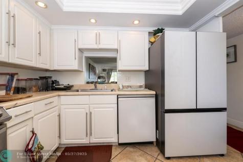 8821 NW 38th Drive Coral Springs FL 33065