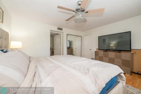 8821 NW 38th Drive Coral Springs FL 33065