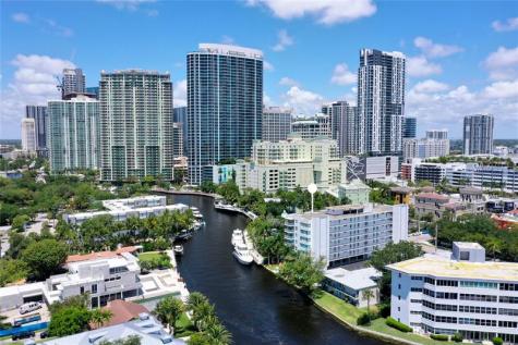 800 SE 4th Street Fort Lauderdale FL 33301