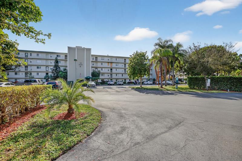 2230 N Cypress Bend Drive Pompano Beach FL 33069