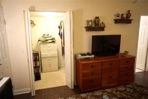2851 Somerset Drive Lauderdale Lakes FL 33311