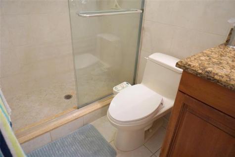 2851 Somerset Drive Lauderdale Lakes FL 33311