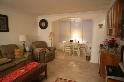 2851 Somerset Drive Lauderdale Lakes FL 33311