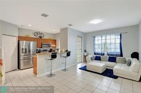 2037 Nassau Drive Riviera Beach FL 33404