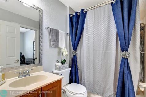 2037 Nassau Drive Riviera Beach FL 33404