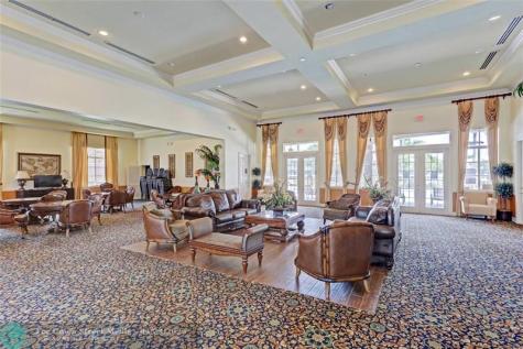 2037 Nassau Drive Riviera Beach FL 33404