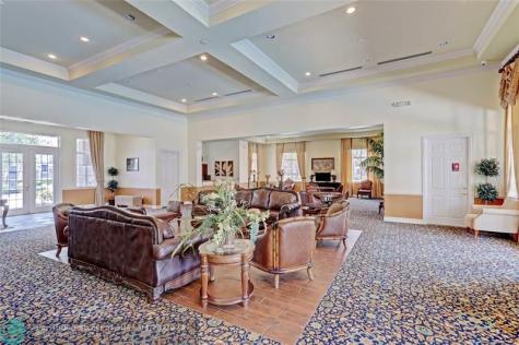 2037 Nassau Drive Riviera Beach FL 33404