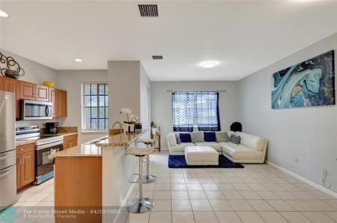 2037 Nassau Drive Riviera Beach FL 33404