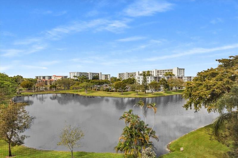 2112 S Cypress Bend Drive Pompano Beach FL 33069