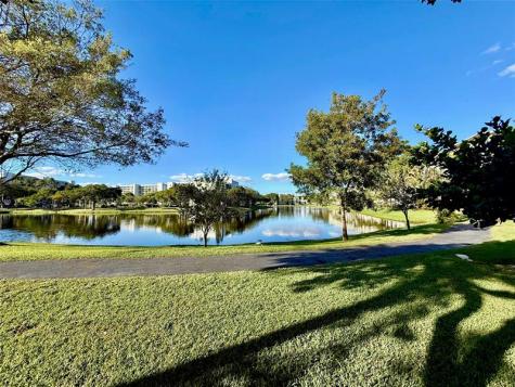 2112 S Cypress Bend Drive Pompano Beach FL 33069