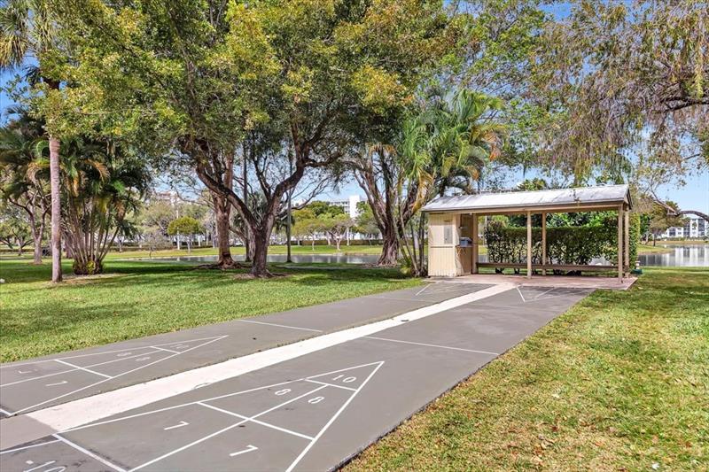 2112 S Cypress Bend Drive Pompano Beach FL 33069