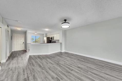2112 S Cypress Bend Drive Pompano Beach FL 33069