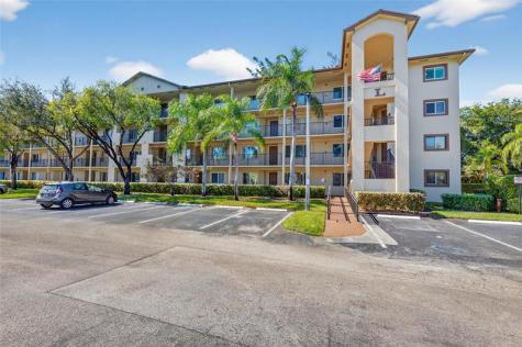900 SW 142nd Avenue Pembroke Pines FL 33027