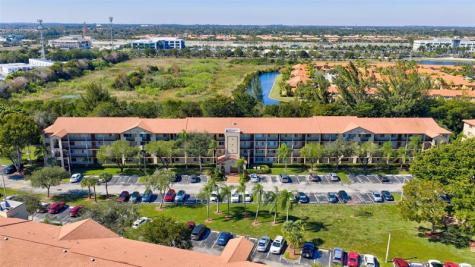 900 SW 142nd Avenue Pembroke Pines FL 33027