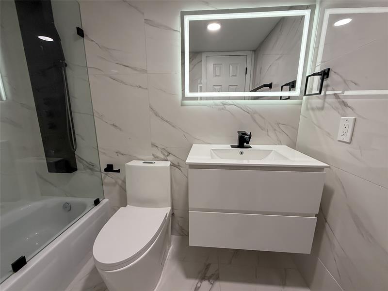 2780 N Pine Island Road Sunrise FL 33322